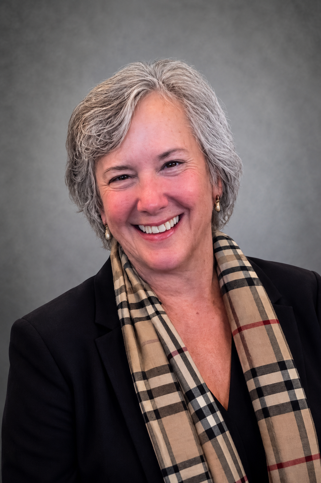 Diane E Estner